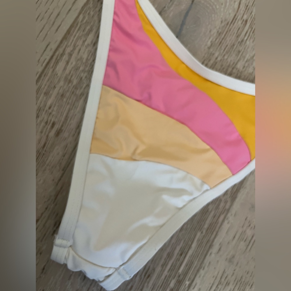 L*Space Daybreak bikini - Picture 2 of 7
